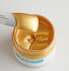 Acrylic Pigment Applied To Metal Scented Candle