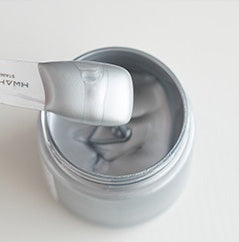 Acrylic Pigment Applied To Metal Scented Candle